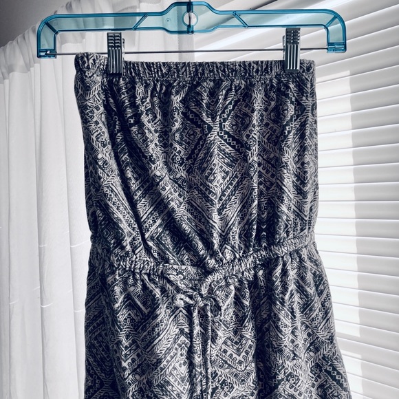 Mossimo Supply Co. Dresses & Skirts - Strapless Dark Gray and Ivory Mini Dress